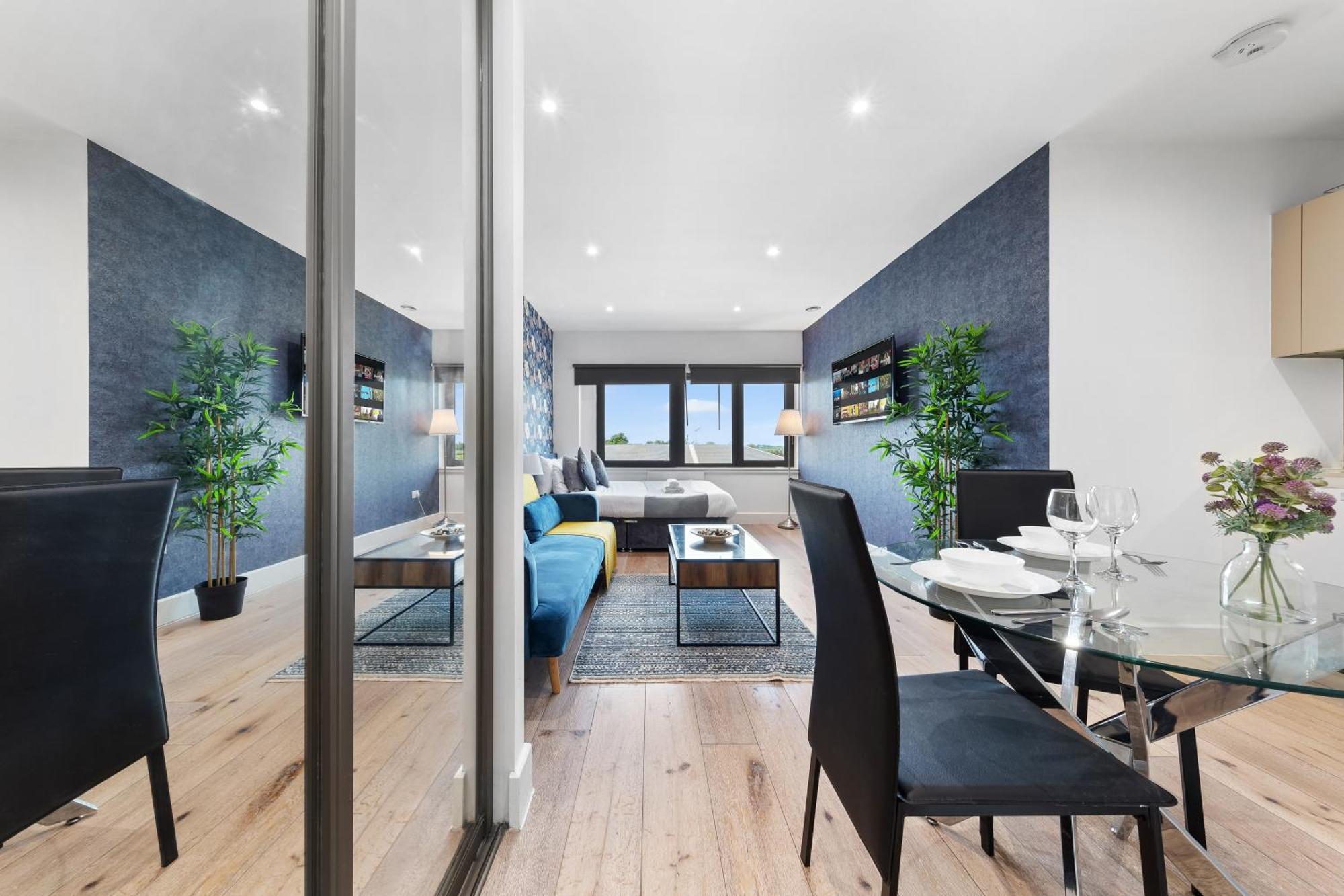 Modern One Bedroom Flat - Sleeps 5 -Near Heathrow - London Ub3 Экстерьер фото