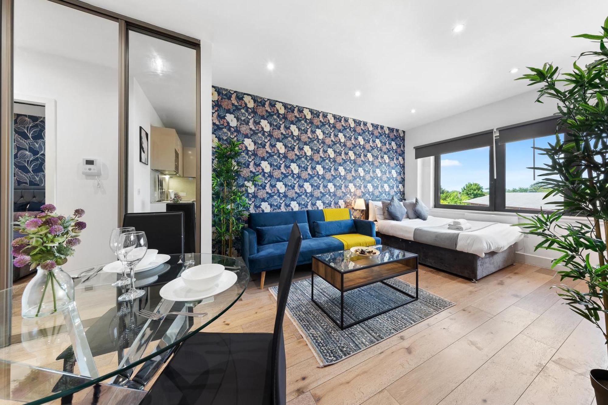 Modern One Bedroom Flat - Sleeps 5 -Near Heathrow - London Ub3 Экстерьер фото